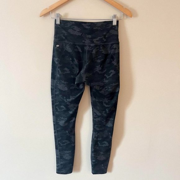 Fabletics Camo Define Powerhold High Waisted 7/8 Leggings Size Small - Picture 3 of 4